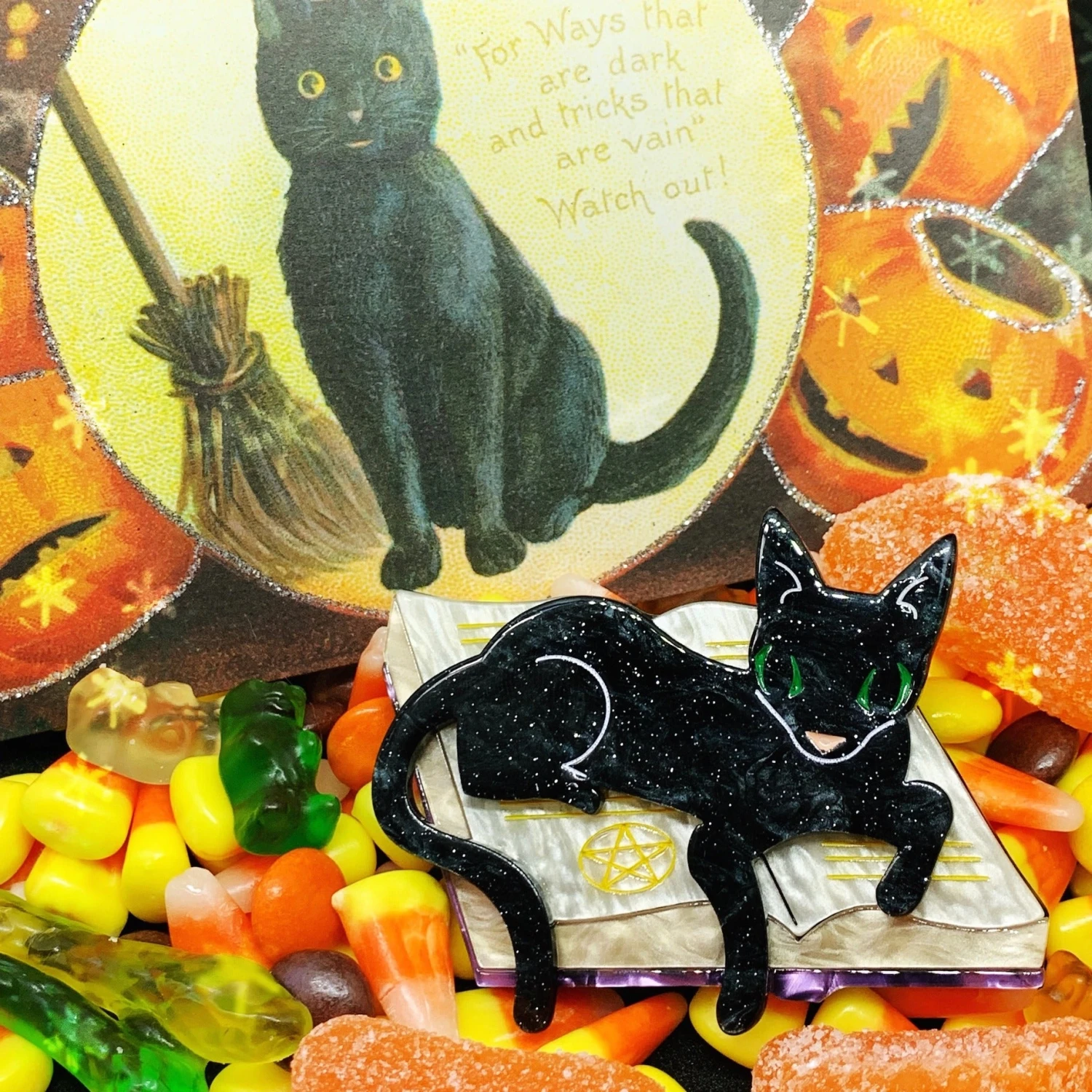 Lipstick & Chrome Furmiliar Pyewacket Halloween Cat Brooch 4 Lipstick & Chrome Furmiliar Pyewacket Halloween Cat Brooch - Image 2