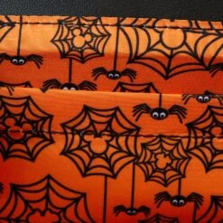 Loungefly Disney Minnie Mouse Spider Crossbody Bag -Toy Haven WDTB2841 LFDISNEYMINNIEMOUSESPIDERCROSSBODY2703INSIDE